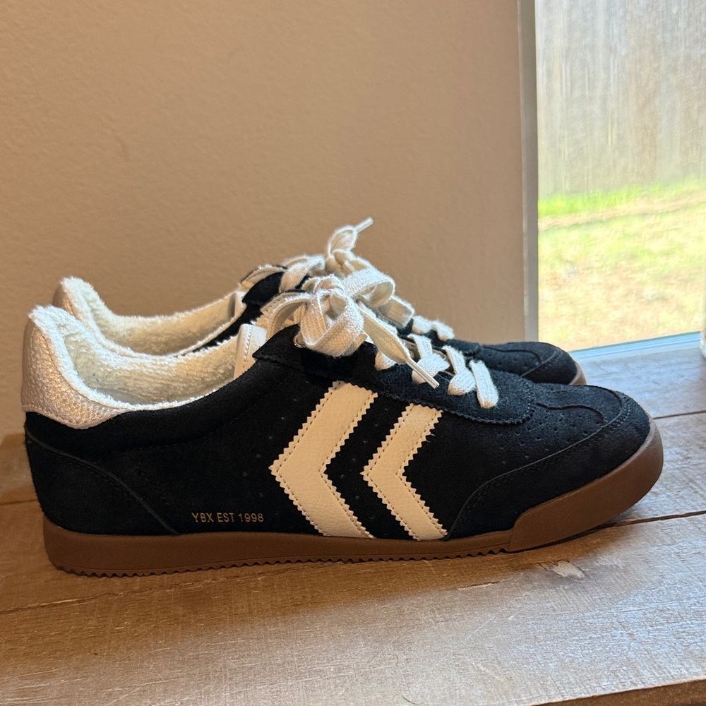 Yellow box black faux suede sneaker